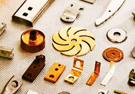 �_�����в�������M���x��